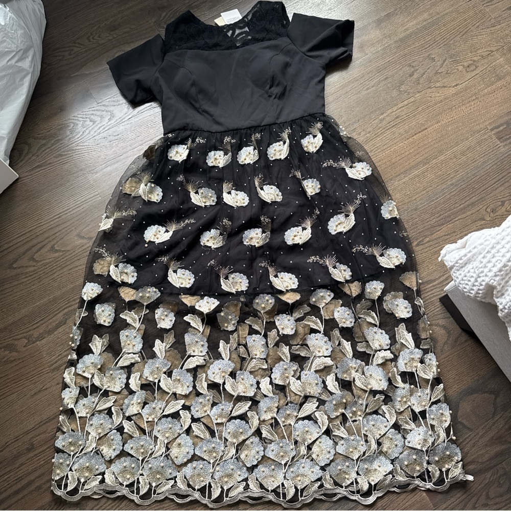 2XL brand new cold shoulder dress with pearls